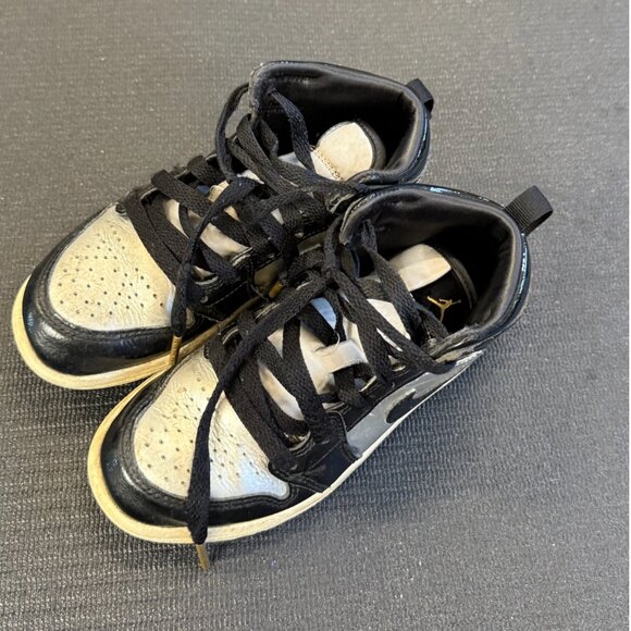 Kids Jordans - Priced to Sell Immediately - Picture 1 of 2